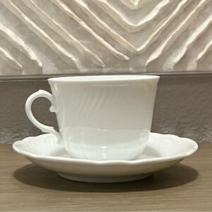 NIB Richard Ginori Italy Italian White Porcelain Coffee Tea Cups Saucers 8 Pc